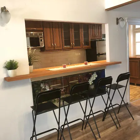 Of Eleven Apartment Budapest