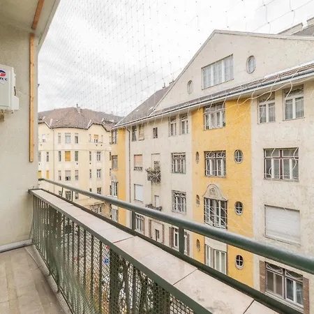 Apartment Of Eleven Budapest