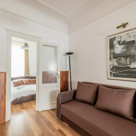 Of Eleven Apartment Budapest